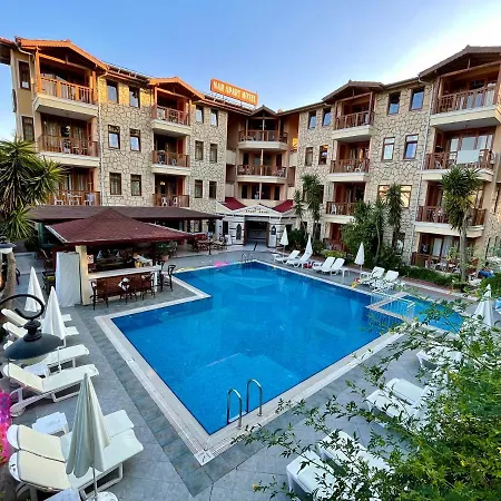 Nar Aparthotel 2*
