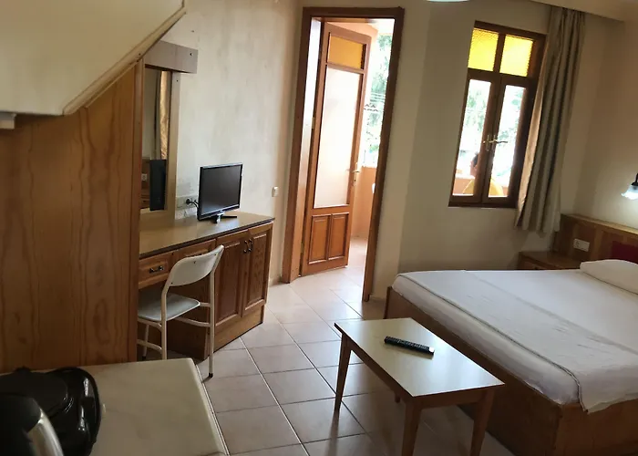 纳尔公寓式酒店 4*